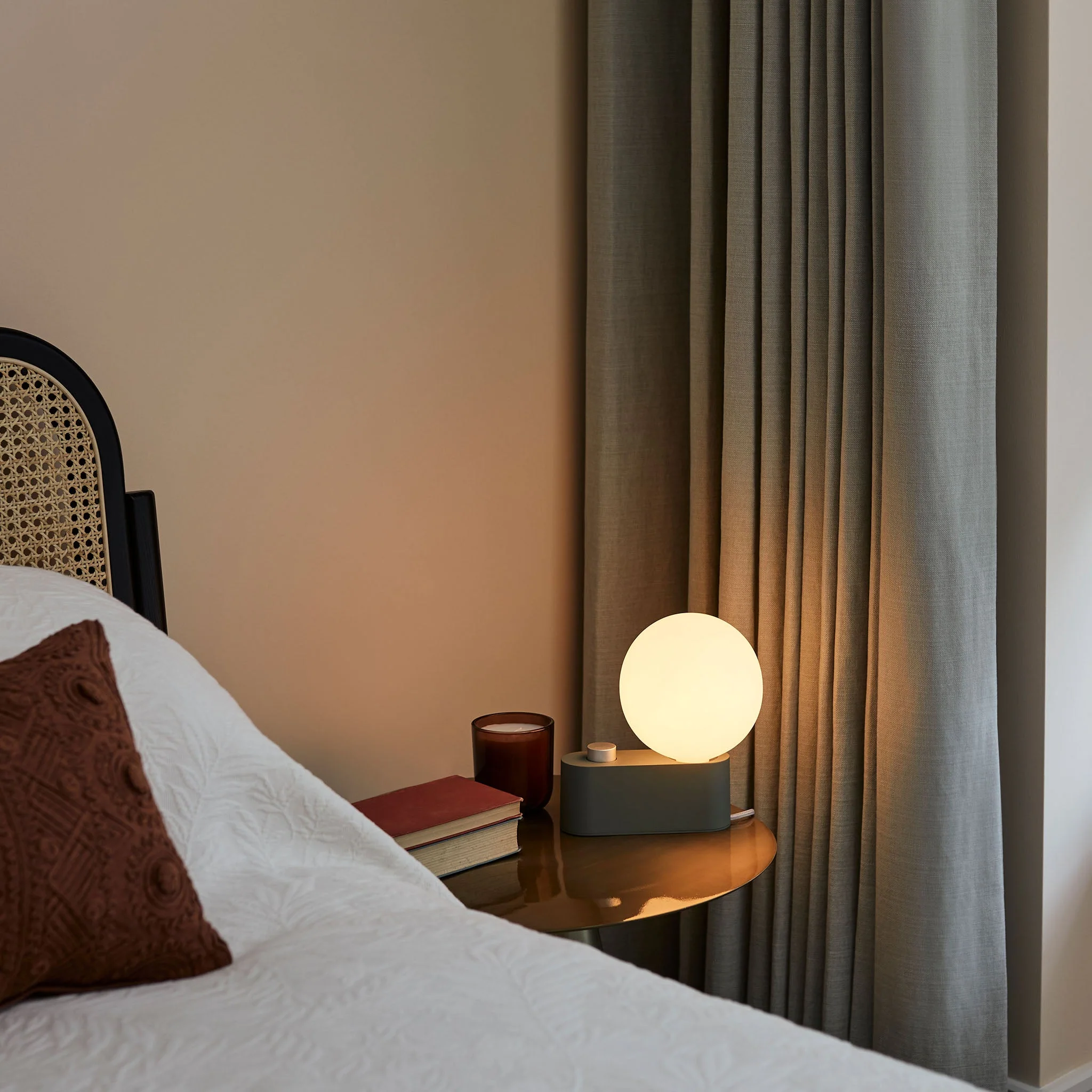 Alumina Multi-Use Lamp in Sage - Image 4