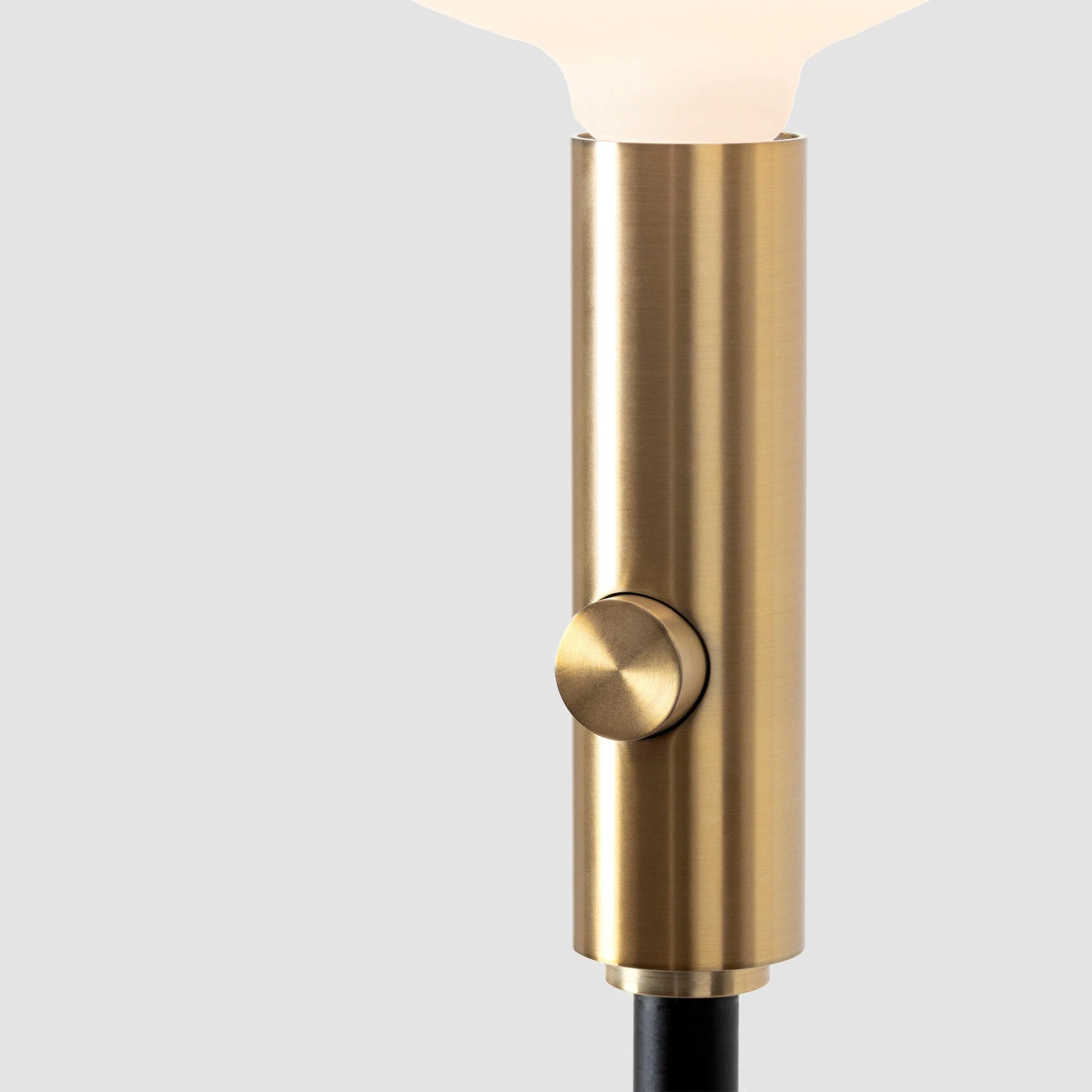 Poise Adjustable Floor Lamp in Brass + Sphere V - Image 8